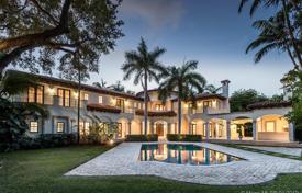 Просторная вилла с бассейном, летней кухней и террасой, Майами, США за $4 440 000