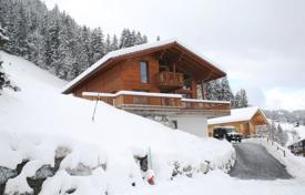 Квартира в Цвайзиммен, округ Берн, Швейцария за 3 650 € в неделю