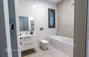 2-комнатный пентхаус 108 м² в Мутайяке за 750 000 €