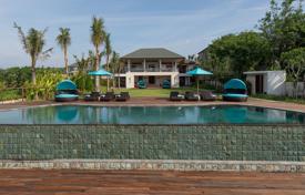 Двухэтажная вилла с бассейном и видом на океан, Унгасан, Бали, Индонезия за $14 600 в неделю