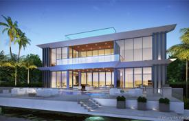 Просторная вилла с задним двором, бассейном, зоной отдыха, террасой и гаражом, Майами-Бич, США за $5 450 000