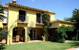Вилла в деревенском стиле с частным садом, бассейном, гаражом, барбекю и террасой, Марбелья, Испания за 1 000 000 €
