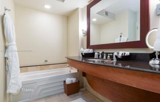 Кондоминиум 51 м² в Коллинз-авеню за $280 000