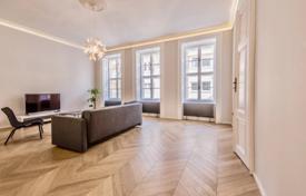Современная меблированная квартира в центре города, VII Район, Будапешт, Венгрия за 274 000 €