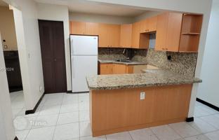 3-комнатный дом 121 м² в Уэст-Парке за $450 000