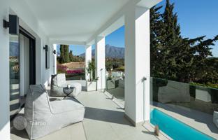 14-комнатная вилла 240 м² в Нуэва Андалусии за 2 195 000 €