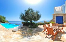 Элитная вилла на склоне холма с собственным пляжем, бассейном, видом на море и террасами, Корфу, Греция за 4 600 € в неделю