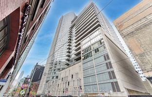6-комнатная квартира на Виктория-стрит за C$906 000