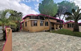 Трехэтажная вилла с садом и бассейном, Никосия, Кипр за 699 000 €