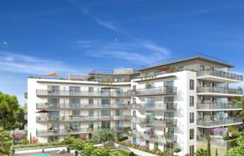 Апартаменты с террасой в новом жилом комплексе с бассейном, Ницца, Франция за 353 000 €
