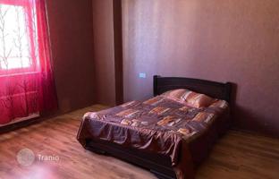 6-комнатная квартира 247 м² в Сабуртало за $360 000