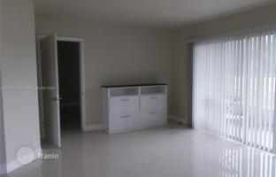 2-комнатная квартира в кондо 140 м² в Пемброк-Пайнс за $335 000