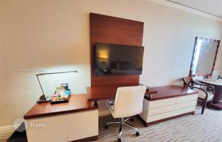 Кондоминиум 51 м² в Коллинз-авеню за $375 000