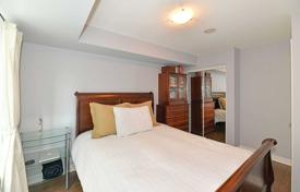 Квартира на Эглинтон-авеню Восток, Торонто, Онтарио,  Канада за C$853 000