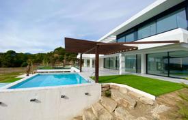 Современная вилла с бассейном в гольф-курорте, Марбелья, Испания за 5 200 000 €