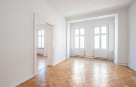 Комфортабельные двухкомнатные апартаменты с балконом в районе Фридрихсхайн, Берлин, Германия за 341 000 €