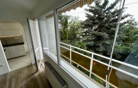 2-х комнатные апартаменты с гаражем в Буде в зеленой части 11 района с малоэтажной застройкой за 230 000 €