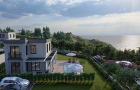 Новые виллы в Бодруме (Гюндоган) с видом на море, 3 спальнями, 3 санузлами, тёплыми полами, бассейнами, собственным парковками на 2 авто за $979 000