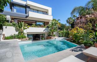 4-комнатная вилла 403 м² в Эстепоне за 2 750 000 €