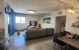 5-комнатная квартира 130 м² в Холоне за $1 121 000