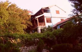 Дом с шестью квартирами и видом на озеро, Врлика, Хорватия за 550 000 €