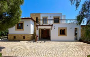 6-комнатная вилла 300 м² в Афродита Хиллз за 3 300 000 €