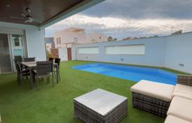 Вилла с бассейном и террасой, в прибрежном городе, Аликанте, Испания за 590 000 €