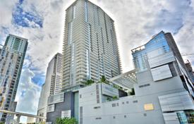 Просторные апартаменты с террасой и видом на реку в здании с бассейнами и спа-центром, Майами, США за 881 000 €