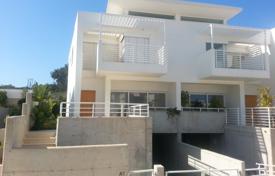 Современная вилла с тремя спальнями, террасой, гаражом и видом на море, Протарас, Кипр за 315 000 €