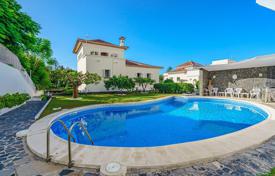 Трехэтажная вилла с бассейном, гаражом и террасой, Санта-Крус‑де-Тенерифе, Испания за 3 100 000 €