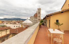 Квартира с двумя Спальнями в самом центре Флоренции с видом на дуомо за 1 490 000 €