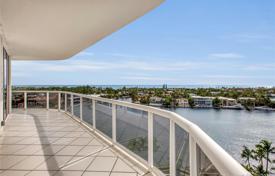 Отремонтированная квартира с панорамным видом на океан в Авентуре, Флорида, США за 1 252 000 €