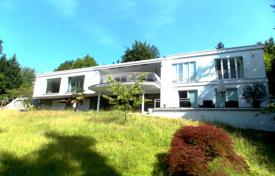 Красивый дом с парком, бассейном и гаражом в престижном районе, рядом с центром города, Баден-Баден, Германия за 2 100 000 €