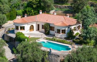 8-комнатная вилла в Грасе за 730 000 €
