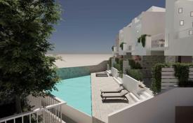 Новые виллы с бассейном и паркингом рядом с пляжем в Каливесе, Крит, Греция за 510 000 €