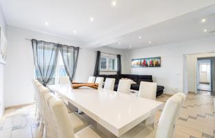 6-комнатная вилла 320 м² в Пелешаце за 1 850 000 €
