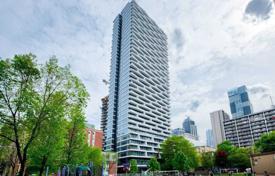 Квартира на Вуд-стрит, Олд Торонто, Торонто,  Онтарио,   Канада за C$795 000