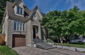 Дом в городе в Олд Торонто, Торонто, Онтарио,  Канада за C$2 293 000