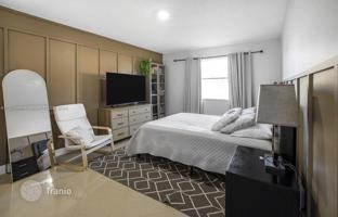 3-комнатный дом 180 м² в Пемброк-Пайнс за $500 000