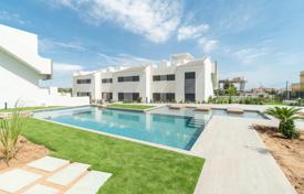 Четырехкомнатные апартаменты в резиденции с бассейнами, Торревьеха, Испания за 350 000 €