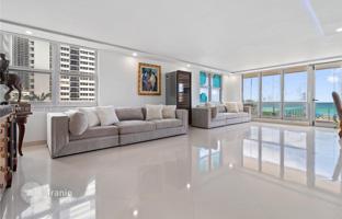 2-комнатная квартира в кондо 182 м² в Халландейл Бич за $965 000