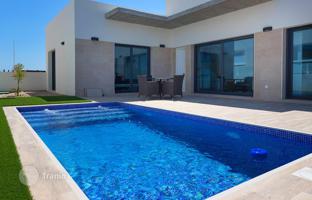 3-комнатная вилла 112 м² в Дайя-Нуэве за 380 000 €