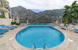 Квартира с панорамным видом в ЖК с бассейном за 250 000 €