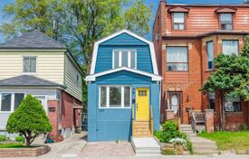 Дом в городе в Восточном Йорке, Торонто, Онтарио,  Канада за C$1 114 000