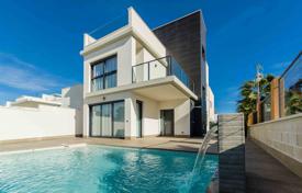 Двухэтажная вилла с бассейном в Сан-Мигель‑де-Салинасе, Аликанте, Аликанте, Испания за 565 000 €