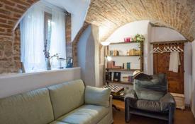 Трёхкомнатная отреставрированная квартира в центре Флоренции, Тоскана, Италия за 410 000 €