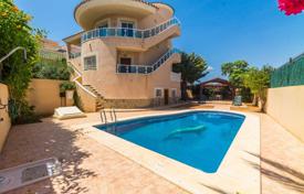 Меблированная вилла с террасой, садом, парковкой и бассейном, Ла-Манга, Испания за 388 000 €