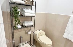 4-комнатный дом 175 м² в Вест-Энде за $660 000