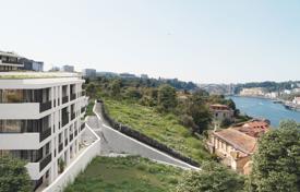 Жилой комплекс с террасами и видом на реку, Порту, Португалия за От 520 000 €