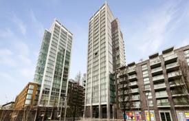 Трехкомнатная квартира в первоклассном комплексе недалеко от Сити, Лондон, Великобритания за £895 000